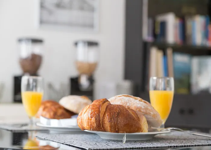 Rey Fernando Konukevi Santiago de Compostela